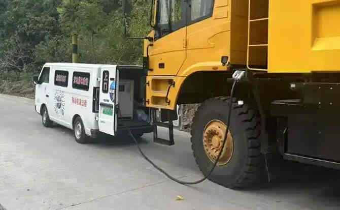 福泉新能源车充电搭电